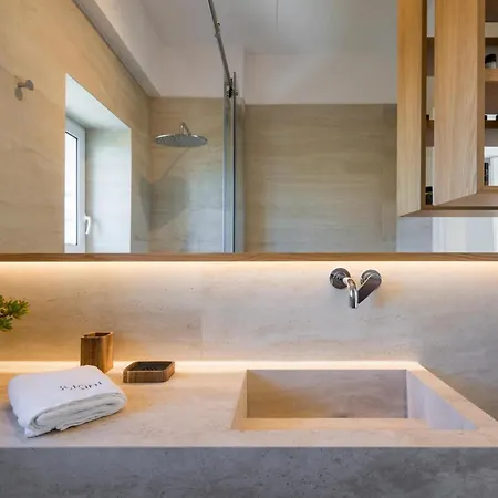 Kiani Sea View 아파트